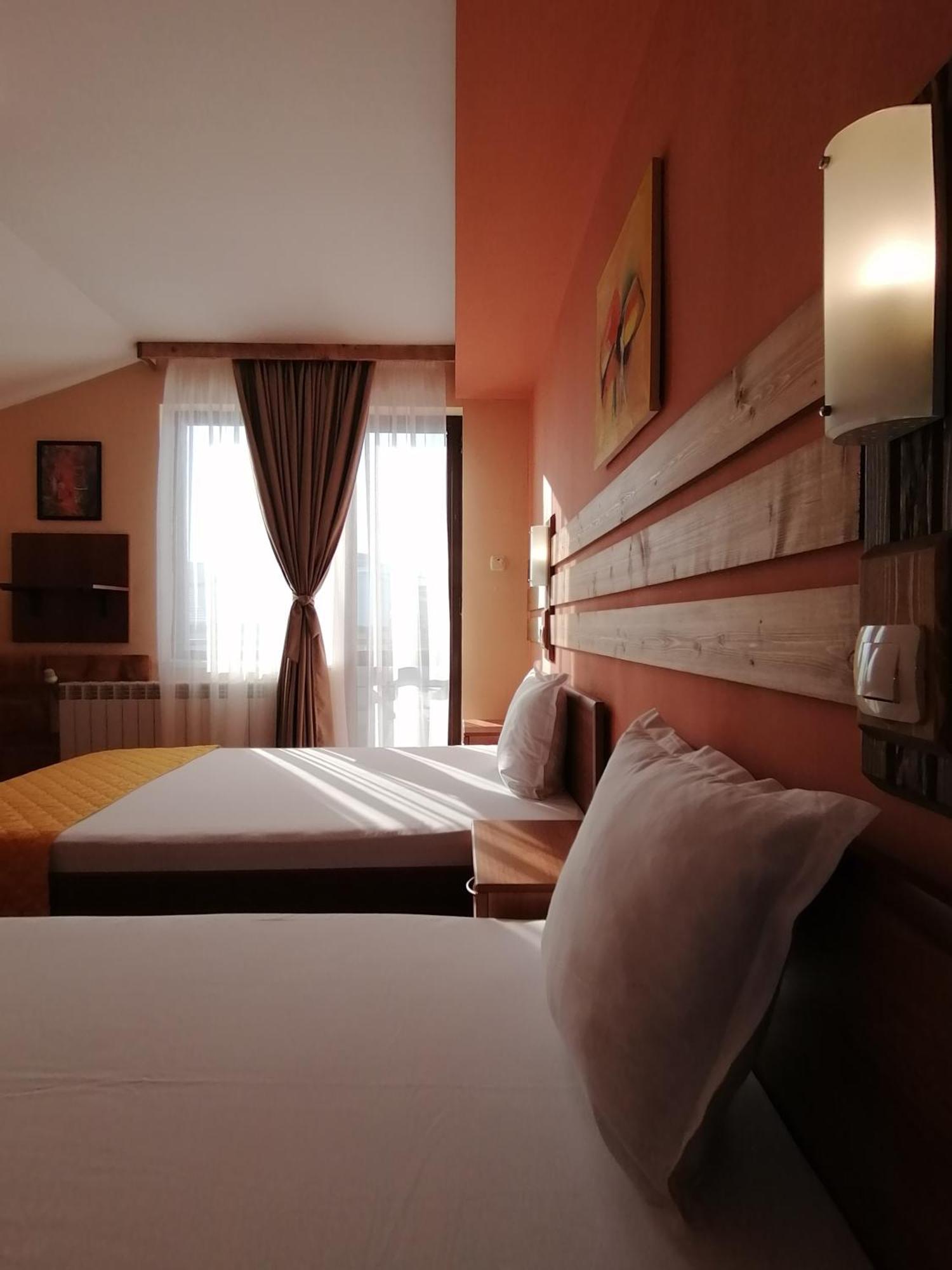 Pensiune Boutique Ikonomov 3*