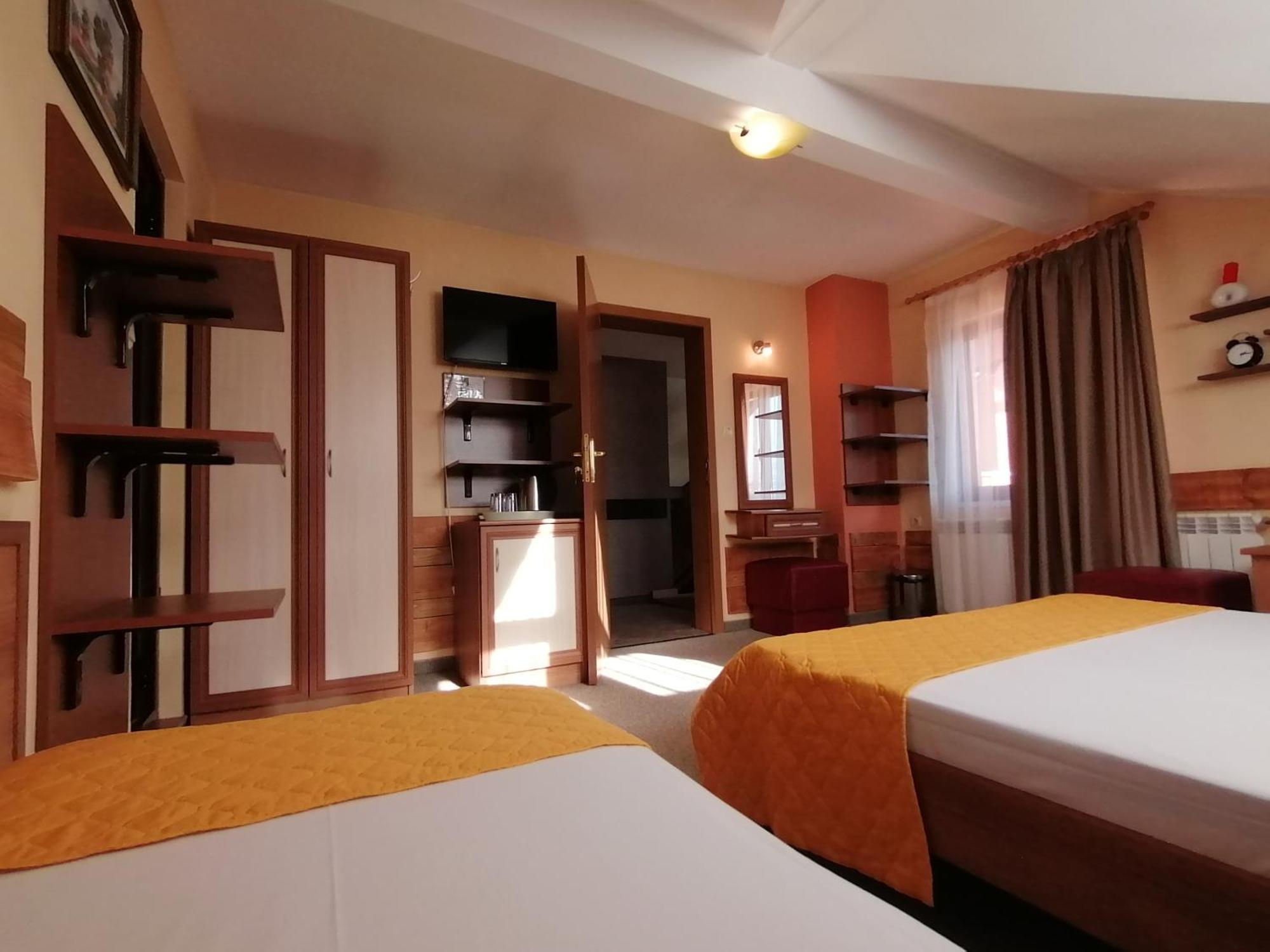 Boutique Ikonomov 3*